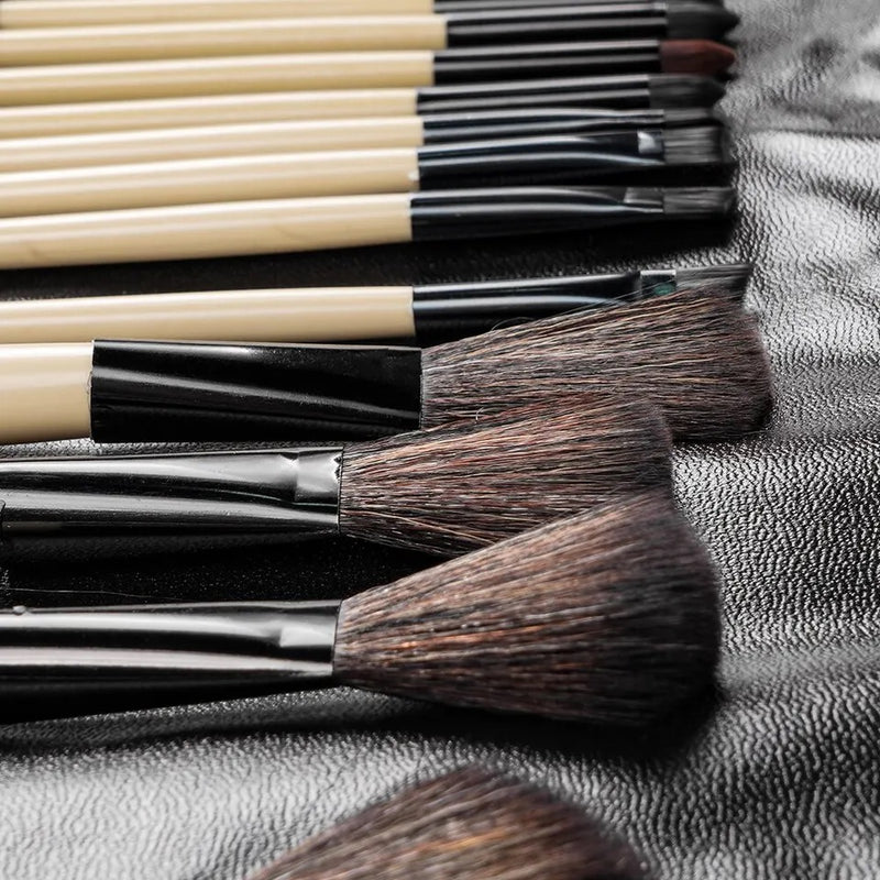 Professional Cosmetic Makeup Brushes