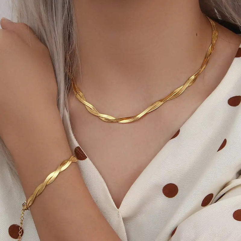 Conjunto de Collar y Pulseras de Cadena de Oro